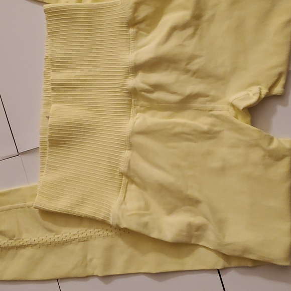 New free people good karma high waist leggings size M/L in yellow 💛 - Picture 6 of 12